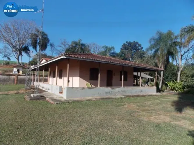Sítio á venda com lago em Aluminio !