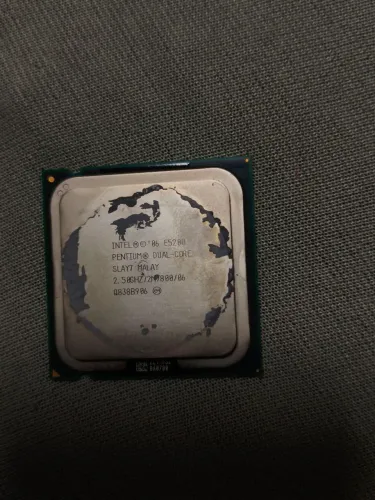 procesador intel E5200 dual core