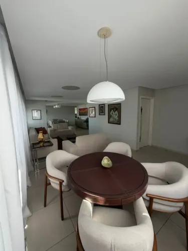 EXCLUSIVIDADE E SOFISTICAÇÃO Apartamento 1 por andar no 19º ANDAR 218m² Em casa forte!