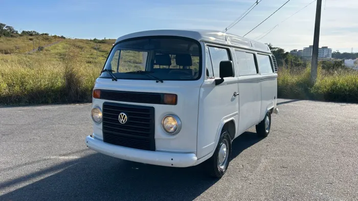 Volkswagen Kombi Standard 1.4 MI Total Flex 8V 2012