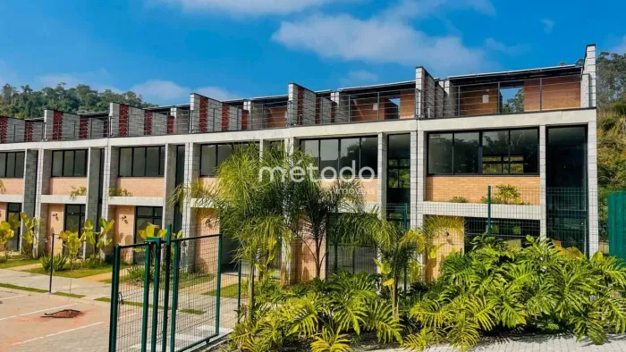 Casa com 2 quartos à venda, 132 m² por R$ 500.000 - Condomínio Ecoloft - Guararema/SP