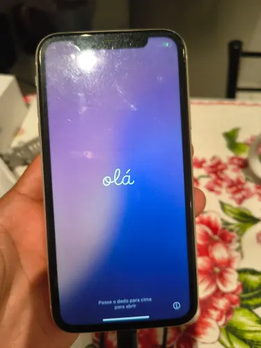 iPhone 11 64