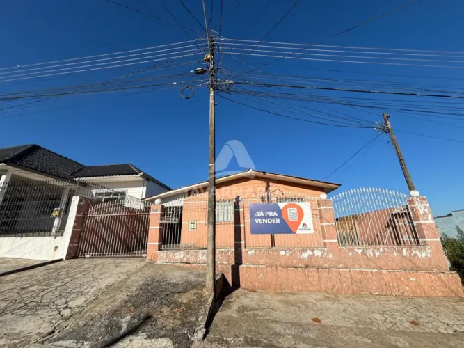 Amplo terreno com 2 casas no bairro Boa Vista
