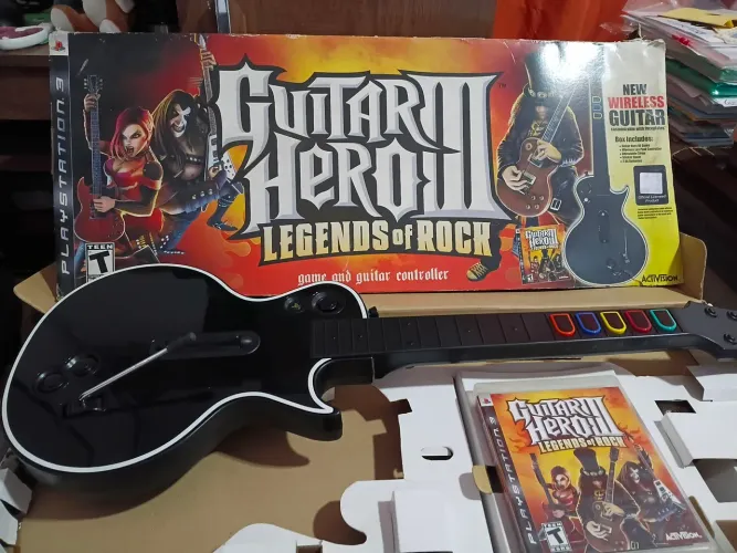 Jogo guitar hero3 com guitarra.( leia o anúncio)
