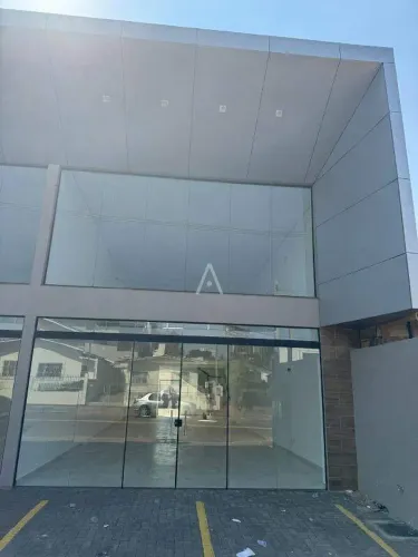 SALA COMERCIAL PARA LOCAÇÃO COM MEZANINO