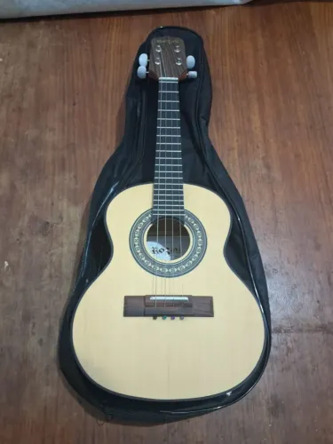 Cavaco Rozini Elétrico novo com capa