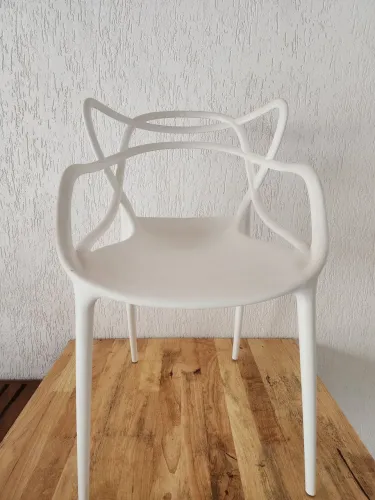 Cadeiras modelo Allegra ?