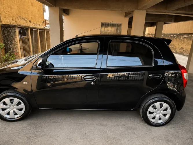 Toyota Etios X 1.3 Flex 16V 5P Mec. 2016