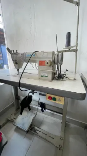 Lote Máquinas de Costura - Industrial - Mecânica boa
