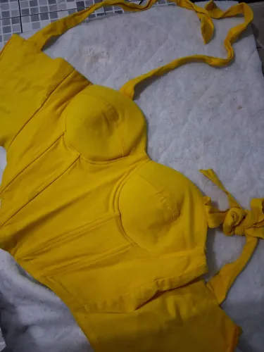 Corset amarelo