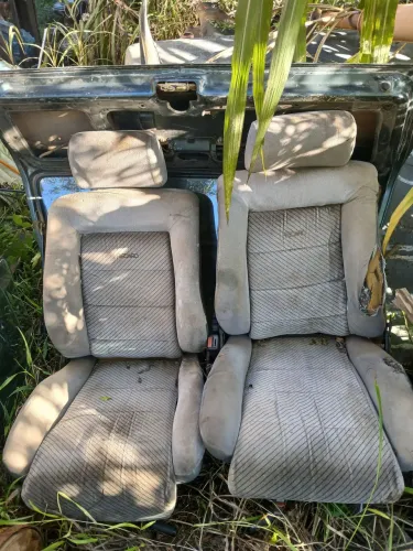 Bancos recaro (linguao)p/restauro