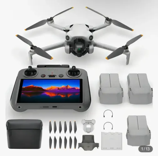 Mini drone DJI Mini 4 Pro Fly More Combo (praticamente NOVO) 