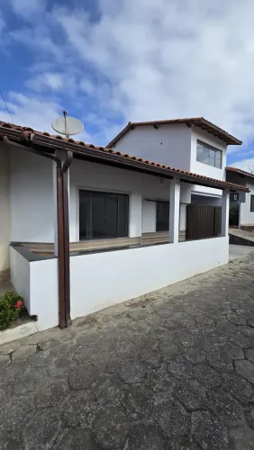 Casa em Condomínio com 3 Quartos e Fácil Acesso à Rodovia RJ/Araruama