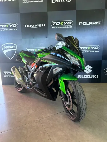 KAWASAKI NINJA 300 2023 -  EMPLACAMENTO E TRANSFERÊNCIA GRÁTIS - R$ 27.490,00