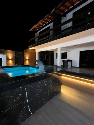 Casa Frente Mar c/ entrada Privativa Praia | Piscina | R$4850 água, luz, internet inclusos