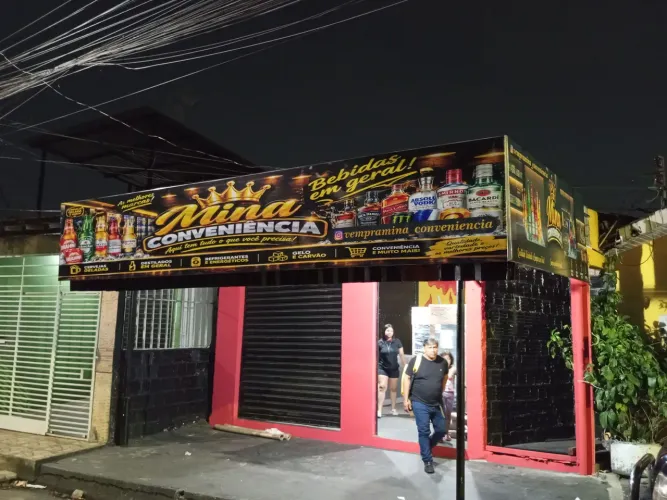 Fachadas de ACM e Lonas