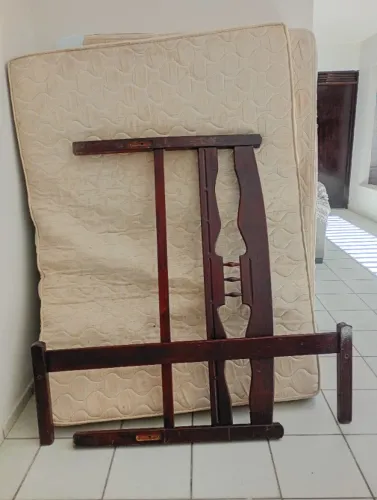 cama de madeira