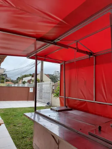 Carrinho de lanche e serve pra pastel doces ou sorvete. 