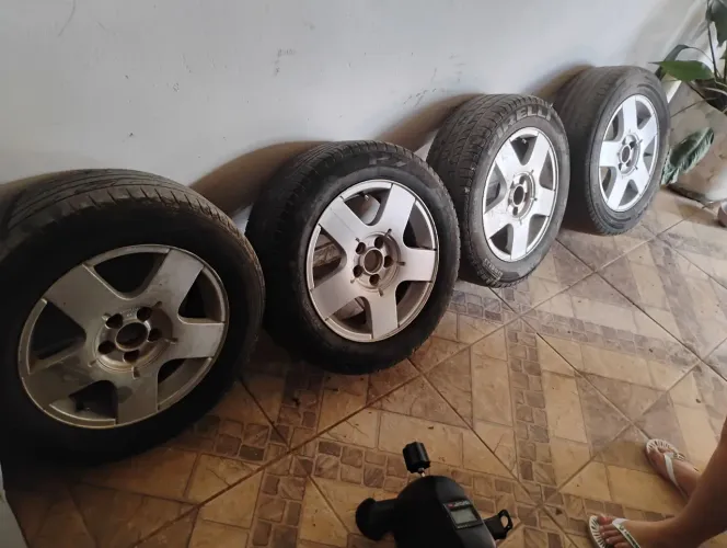 Rodas aro 15 5 furos do golf 