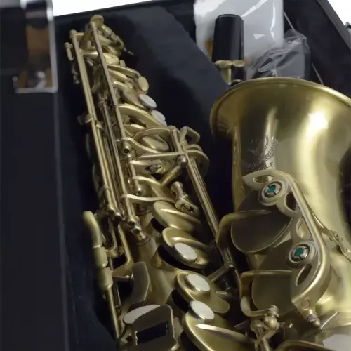 Saxofone eagle sa 500 vg envelhecido - Como novo Sem detalhes