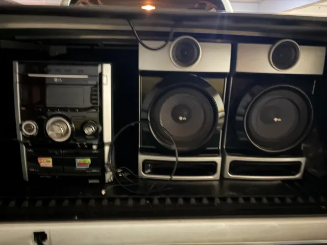 LG MCD 52 500wt RMS