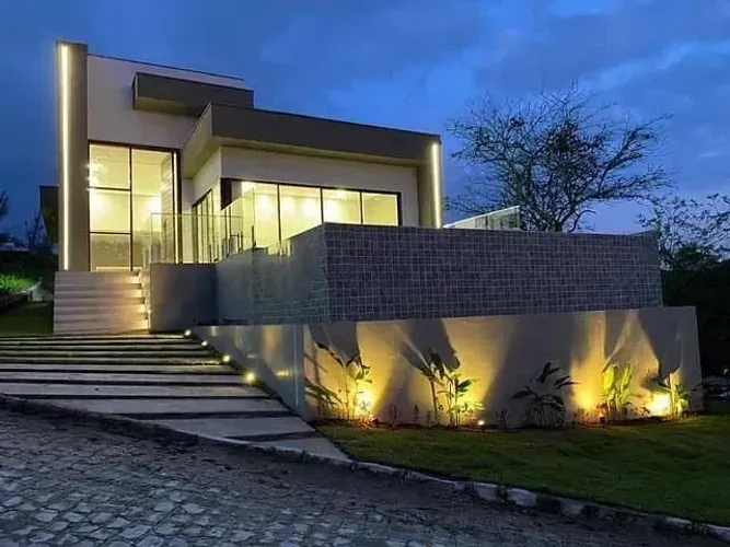 A MELHOR OPORTUNIDADE DE GRAVATÁ! CASA DE ALTO PADRÃO EM CONDOMÍNIO FECHADO!