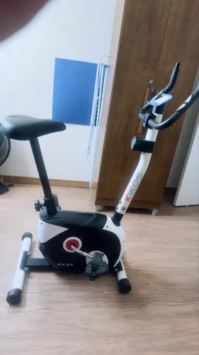 Vendo bicicleta ergométrica sem painel, mais funcionando perfeitamente.