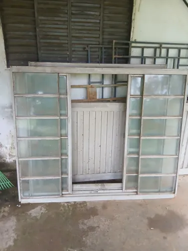Vendo janelas, grades,portas
