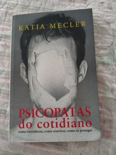 Livro Psicopatas do Cotidiano