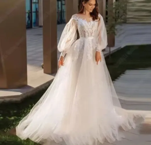 Locações de vestidos para noivas e noivos em Guapó e para as cidadezinha próximas.
