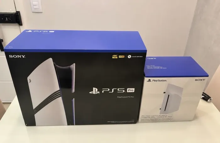 PlayStation 5 Pro 2TB com leitor de disco (9 meses garantia)