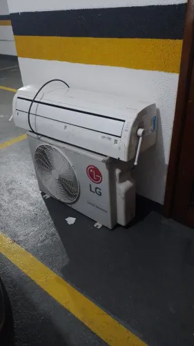 Ar-Condicionado LG Smart Inverter 18.000 BTUs 220V 