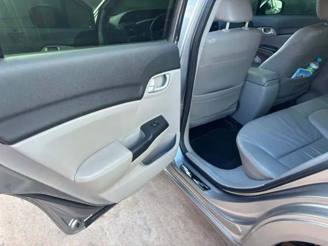 Honda Civic Sedan LXR 2.0 Flexone 16V Aut. 4P 2016
