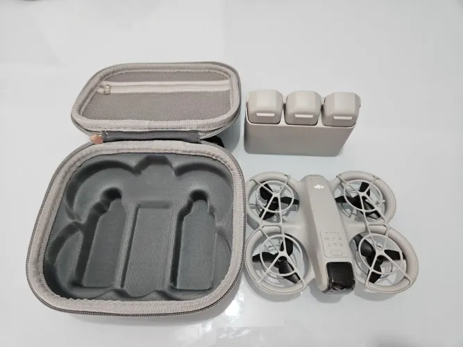 Dji Neo + hub com 3 baterias 