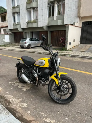 Moto Ducati scrambler icon 800