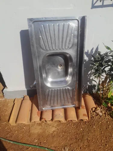 Janela 120x100 ------Pia inox 106x53 