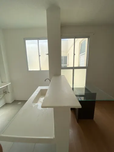 Alugo apartamento no Residencial Marselha