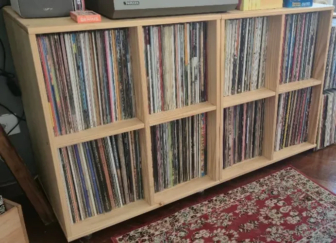 Conjunto de duas estantes para Discos de Vinil Cubo 4 Tadah!