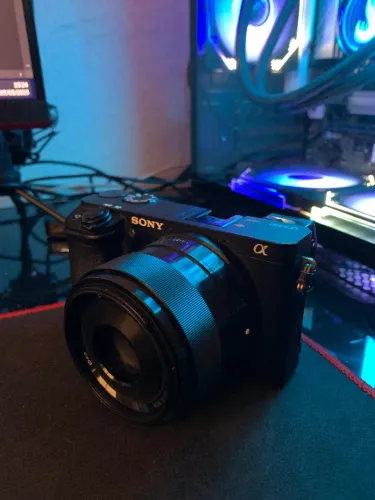 Câmera Sony A6300 4k + Lente Sony 35mm f1.8 OSS