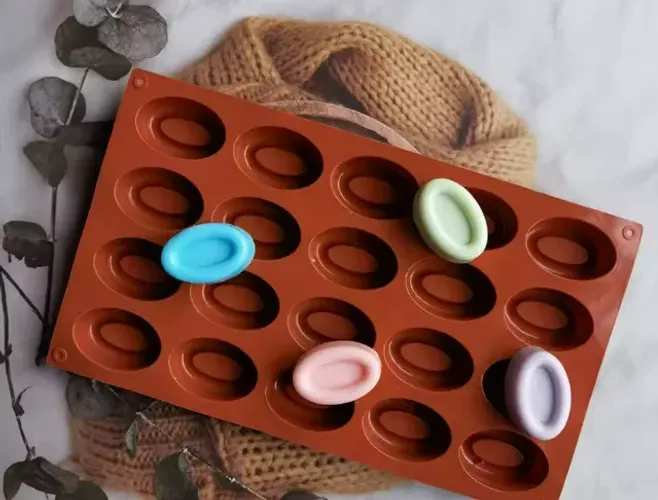 Forma Silicone 20 Cavidades Ovais Chocolate Cupcake