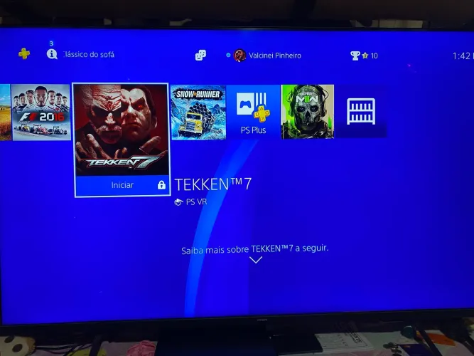 Vendo ps4 semi novo