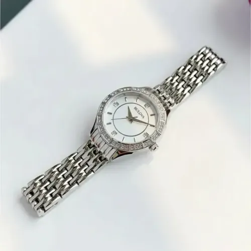 Relogio Feminino Bulova Ladies' Crystal Watch 96X133