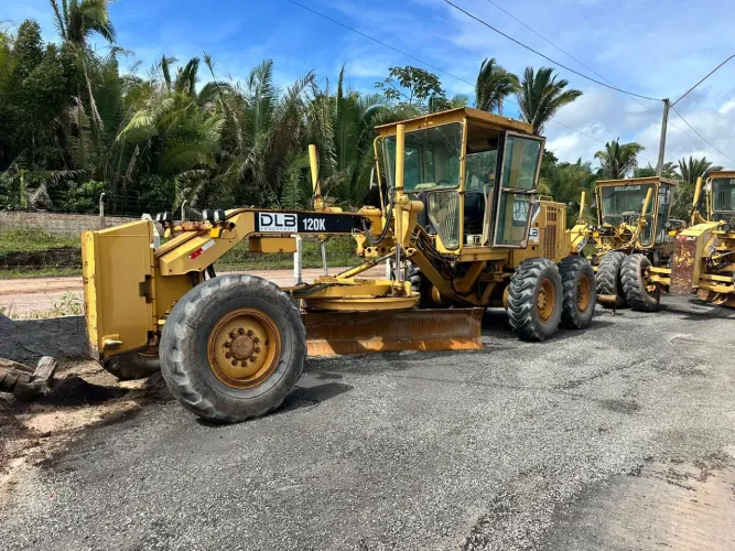 OPORTUNIDADE PARA GANHAR DINHEIRO MOTONIVELADORA CAT 120K