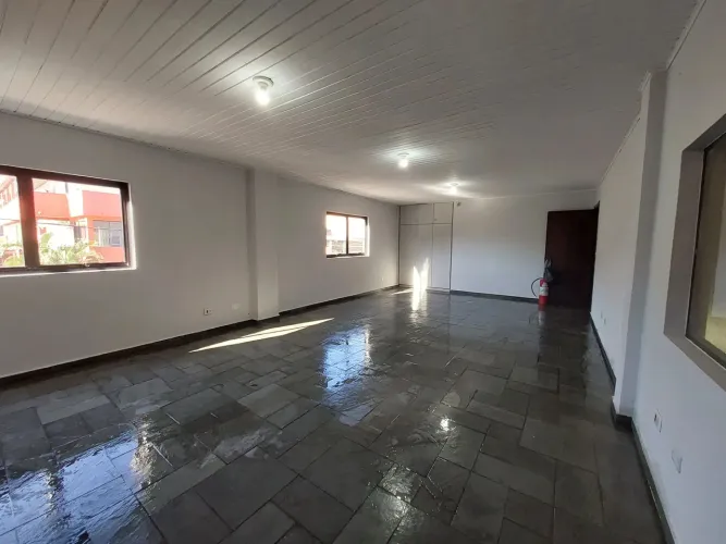 Galpão para aluguel - 50 m² - Jardim Tomé - Embu das Artes - SP