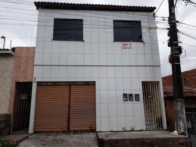 Vende-se este imóvel (Sobrado)