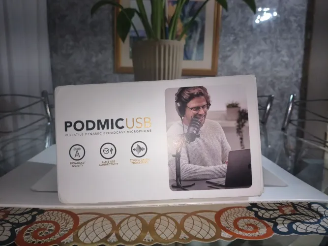 Vendo RØDE PodMic USB, novo na caixa zero novo