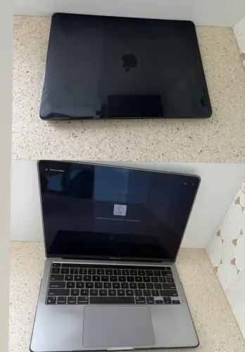 O MacBook M1 Pro 8/256 impecável