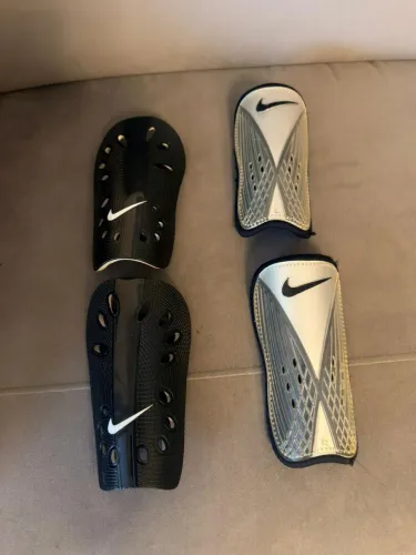 Caneleiras Nike
