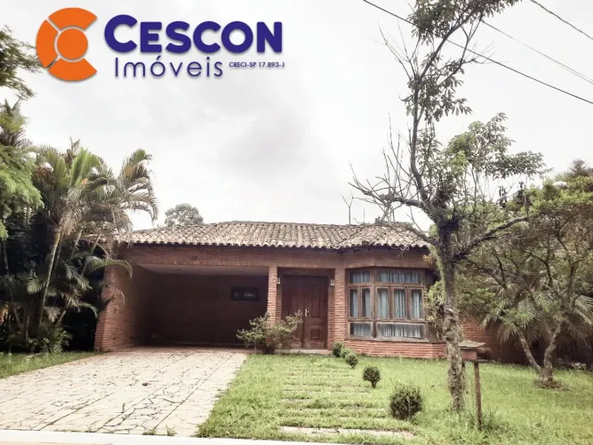 Casa em Condomínio de Luxo na Aldeia da Serra - Barueri-SP: 3 quartos, 1 suíte, 2 salas, 5