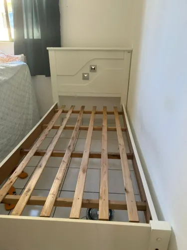 Cama de solteiro